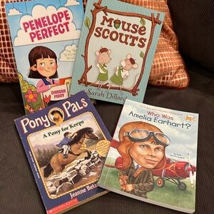 4 young readers-   Bundle with other purchases.  4 for 10$